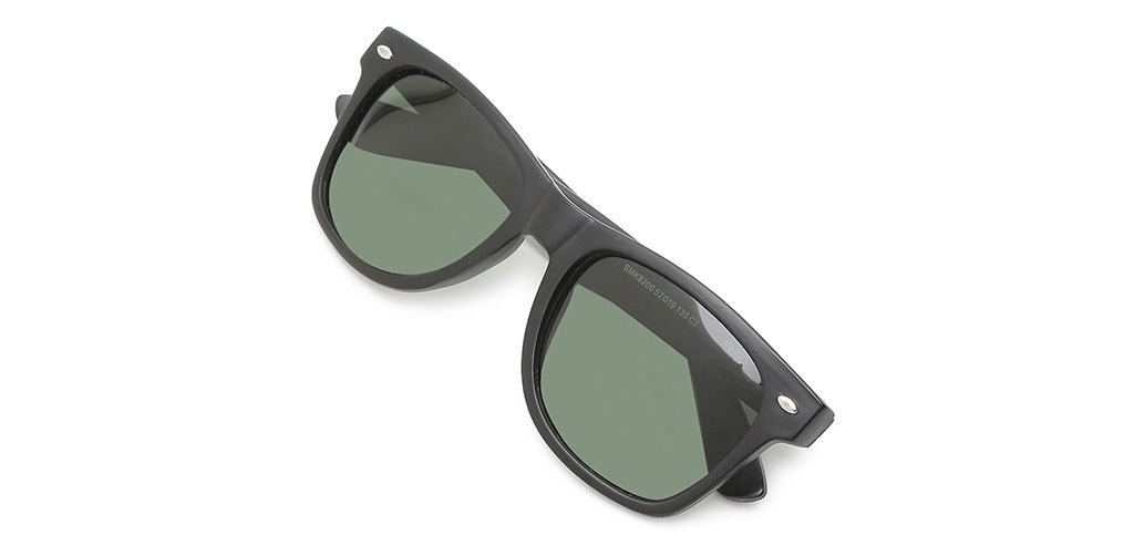 Matte_Black_with_Green_Mirror